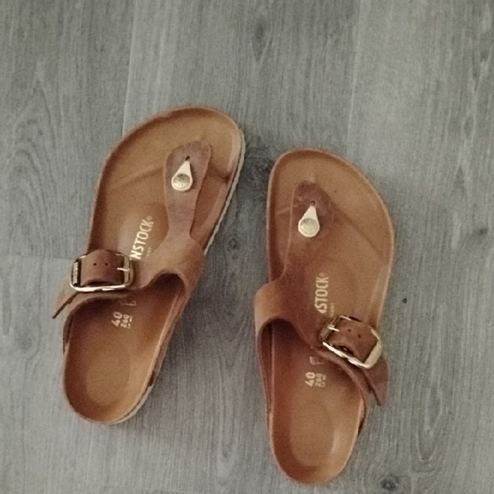 Birkenstock Tan Leather Sandals with Gold Buckle